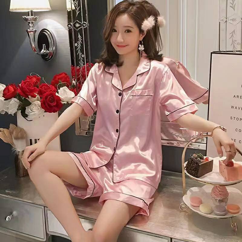 10 อันดับ ชุดนอนใส่สบายผ้าลื่น ขายดีใน Shopee